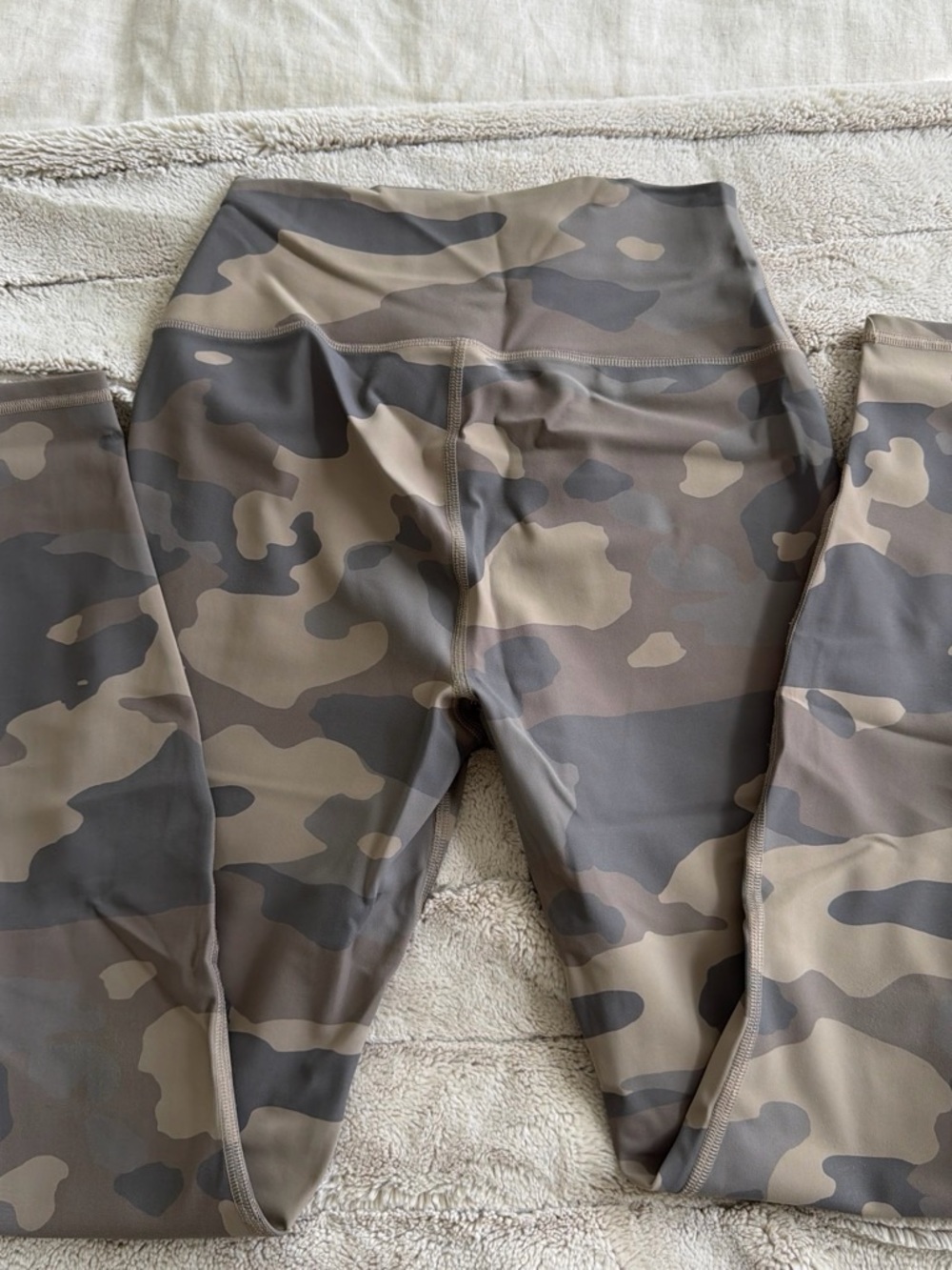 Alo Yoga Camo High-Waist Leggings